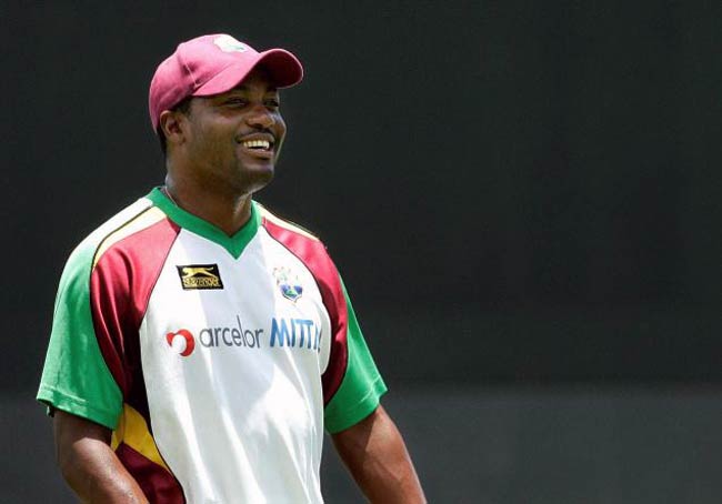 ब्रायन लारा की चाहत, दो साल और खेलें तेंदुलकर