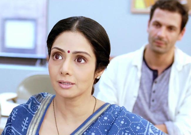 'इंग्लिश विंग्लिश' का फर्स्ट लुक  | बॉलीवुड के GEN NXT