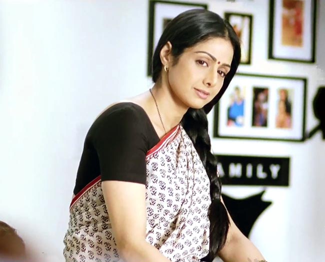 'इंग्लिश विंग्लिश' का फर्स्ट लुक  | बॉलीवुड के GEN NXT