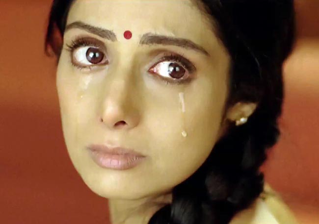 'इंग्लिश विंग्लिश' का फर्स्ट लुक  | बॉलीवुड के GEN NXT