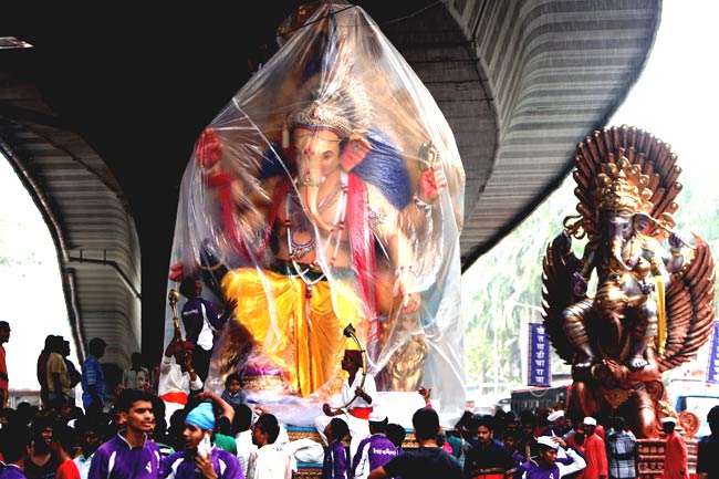 कृपा बरसाने फिर आ रहे हैं गणपति बप्‍पा