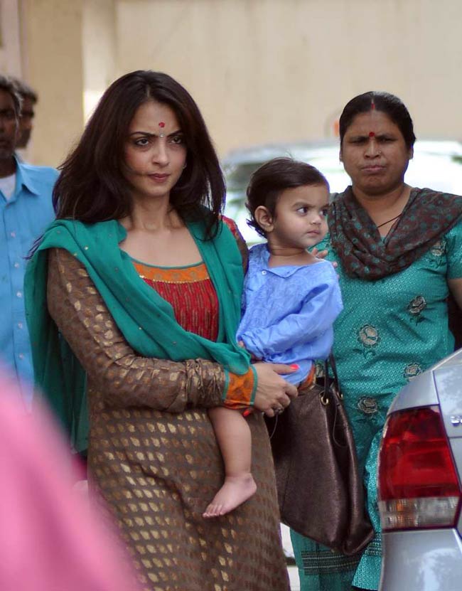 बॉलीवुड भी बोला, गणपति बप्पा मोरया | ऐश्‍वर्या के गणपति