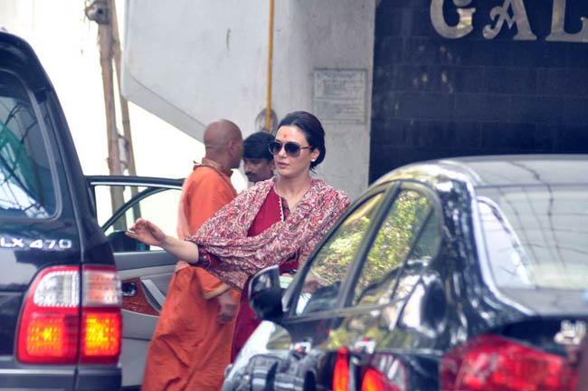 बॉलीवुड भी बोला, गणपति बप्पा मोरया | ऐश्‍वर्या के गणपति