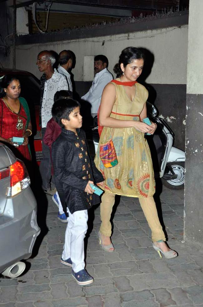 बॉलीवुड भी बोला, गणपति बप्पा मोरया | ऐश्‍वर्या के गणपति