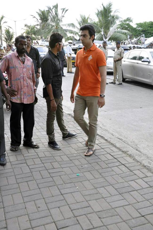 गणपति उत्‍सव में मग्‍न बॉलीवुड सितारे | गणेशोत्सव की धूम