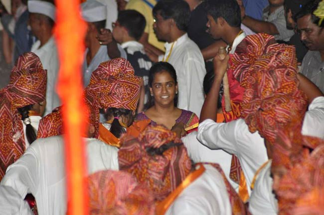 गणपति उत्‍सव में मग्‍न बॉलीवुड सितारे | गणेशोत्सव की धूम