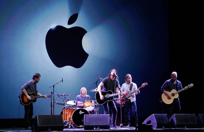 एप्पल iPhone-5 हुआ लॉन्च  | iPhone-5 की खासियत