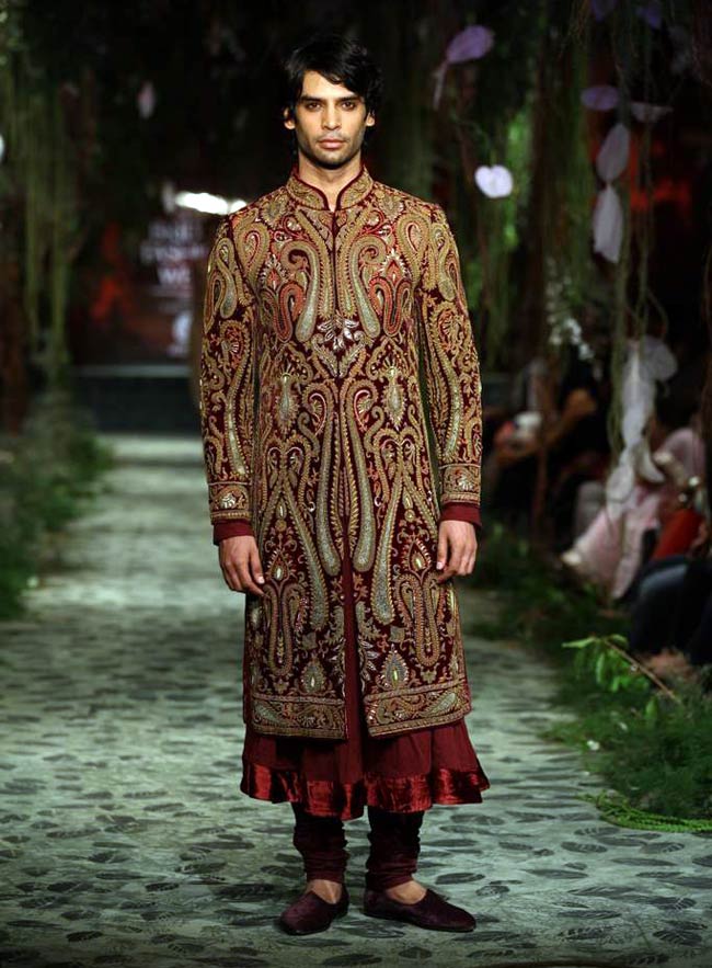 ब्राइडल फैशन वीक में चित्रांगदा के जलवे...| ज्‍वेलरी वीक