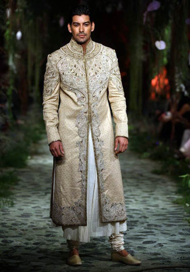 ब्राइडल फैशन वीक में चित्रांगदा के जलवे...| ज्‍वेलरी वीक