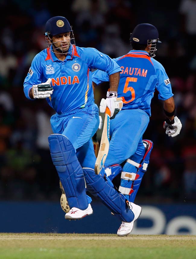 भज्जी की जादूगरी से इंग्लैंड हुआ ध्वस्त | भज्जी की अनदेखी तस्वीरें