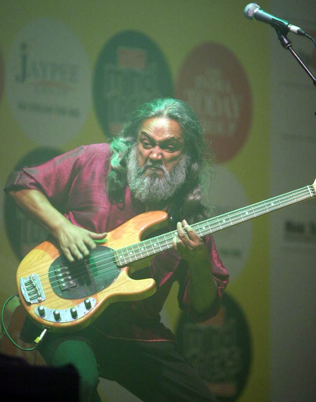 ...जब इंडियन ओशियन बैंड के साथ झूमे युवा