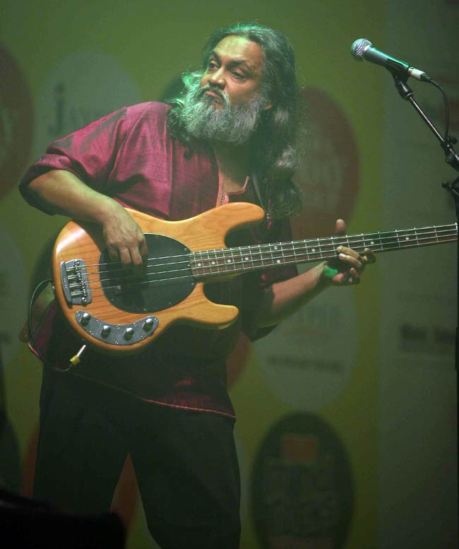 ...जब इंडियन ओशियन बैंड के साथ झूमे युवा