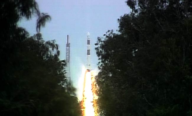 भारत के नाम 100वें अंतरिक्ष मिशन का सफल कीर्तिमान