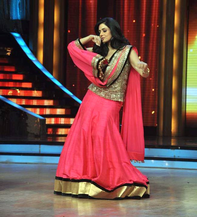 डांसिंग फ्लोर पर श्रीदेवी, माधुरी का जलवा | धक-धक गर्ल