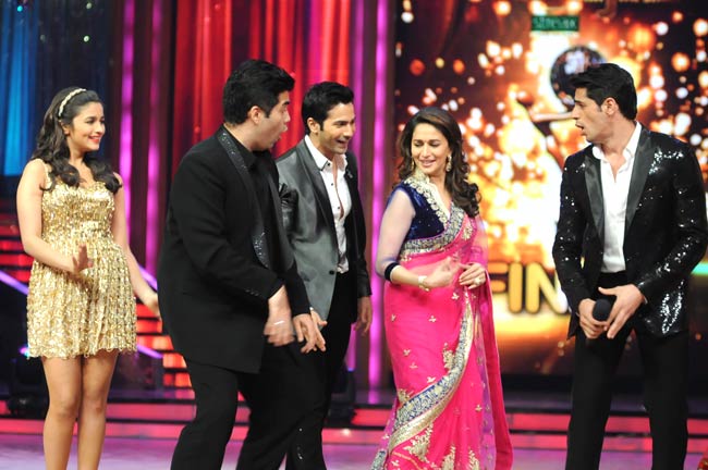 डांसिंग फ्लोर पर श्रीदेवी, माधुरी का जलवा | धक-धक गर्ल