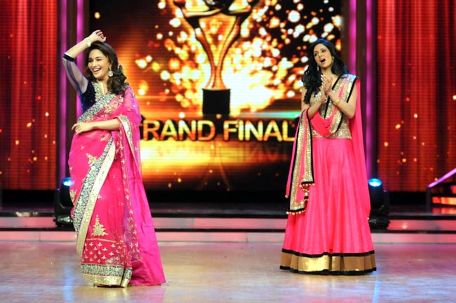 डांसिंग फ्लोर पर श्रीदेवी, माधुरी का जलवा | धक-धक गर्ल