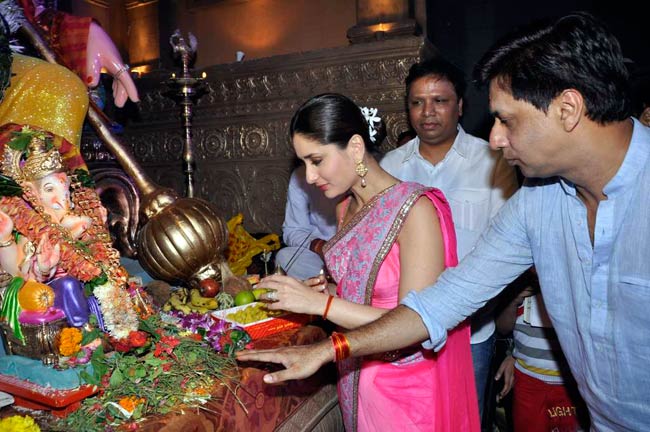 गणपति के दर पहुंचे करीना कपूर व मधुर भंडारकर | फर्स्‍ट लुक