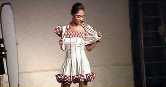 'टीवीपुर' की क्रिस्टल डिसूजा का ग्लैमरस फोटोशूट | ग्लैमर का तड़का