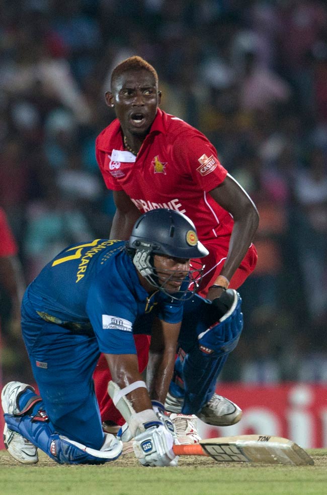 जिंबाब्वे के खिलाफ श्रीलंका की 'मेंडिसमय' जीत | पढ़ें