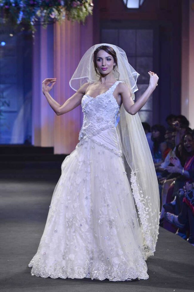 इंडियन ब्राइडल वीक में बॉलीवुड की 'दुल्हनें' | 'दुल्हन' चित्रांगदा