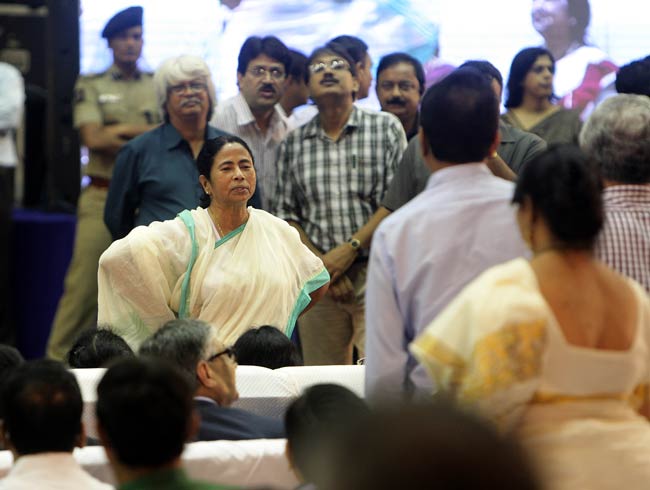 बंगाल सरकार ने किया राष्ट्रपति का नागरिक अभिनंदन