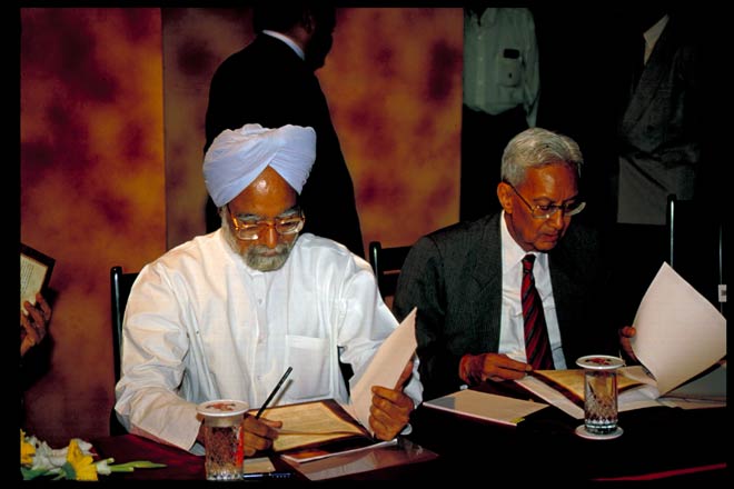 प्रधानमंत्री मनमोहन सिंह की अनदेखी तस्वीरें