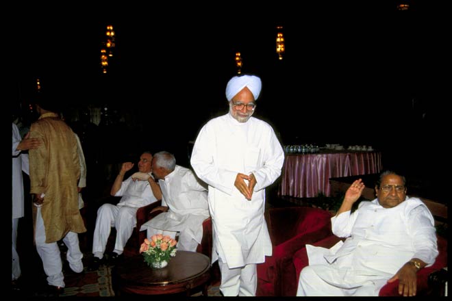 प्रधानमंत्री मनमोहन सिंह की अनदेखी तस्वीरें