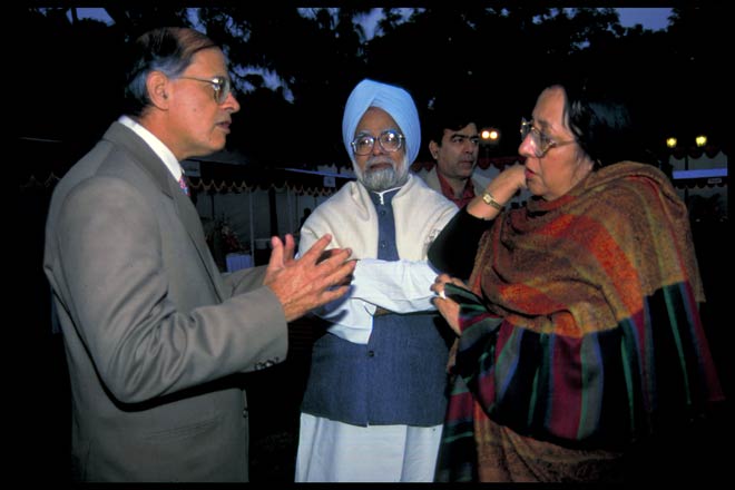 प्रधानमंत्री मनमोहन सिंह की अनदेखी तस्वीरें