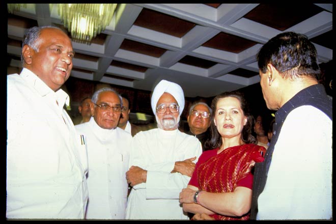 प्रधानमंत्री मनमोहन सिंह की अनदेखी तस्वीरें