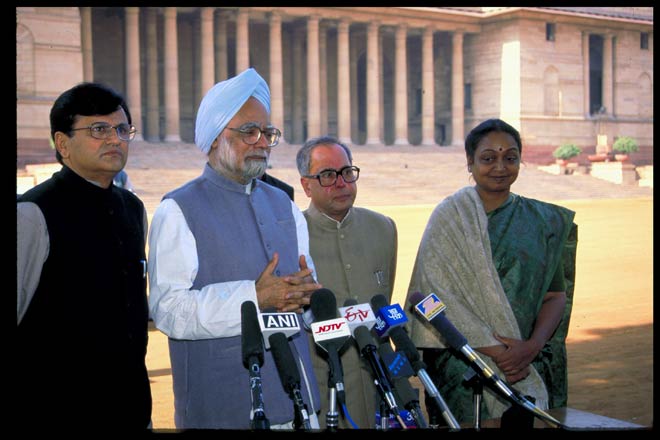 प्रधानमंत्री मनमोहन सिंह की अनदेखी तस्वीरें