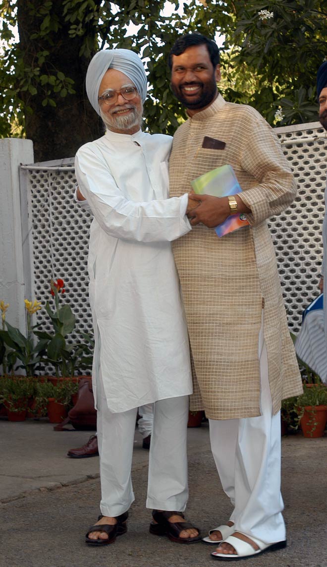 प्रधानमंत्री मनमोहन सिंह की अनदेखी तस्वीरें