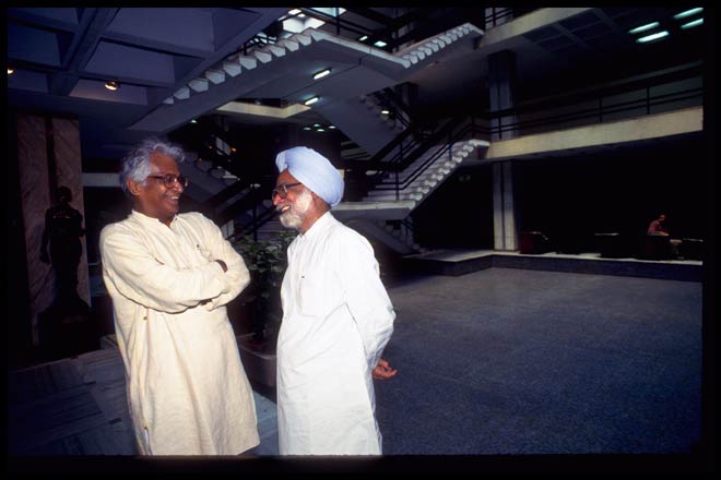 प्रधानमंत्री मनमोहन सिंह की अनदेखी तस्वीरें