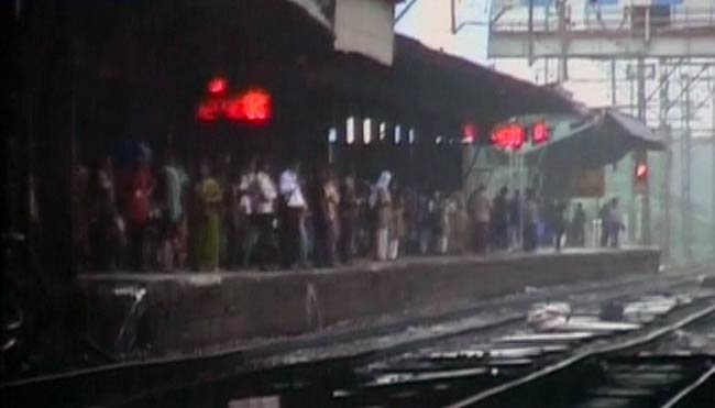 3 सितंबर, 2012: तस्वीरों में दिन की बड़ी खबरें | पढ़ें