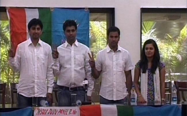 15 सितंबर 2012: तस्वीरों में दिनभर की अहम खबरें | पढ़ें