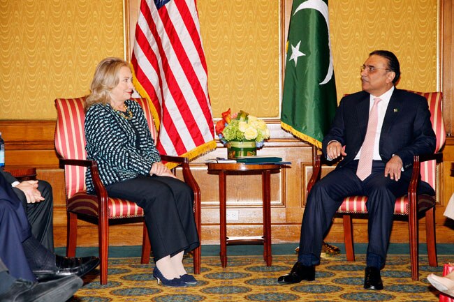 25 सितंबर 2012: तस्वीरों में दिनभर की बड़ी खबरें | पढ़ें