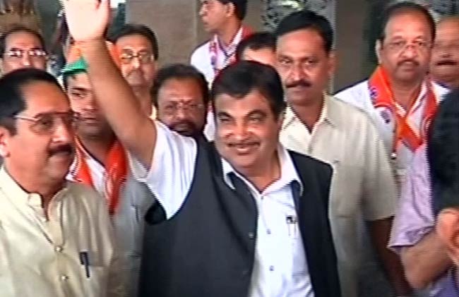 27 सितंबर 2012: तस्वीरों में दिनभर की बड़ी खबरें | पढ़ें