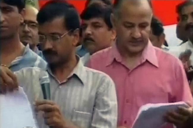 3 सितंबर, 2012: तस्वीरों में दिन की बड़ी खबरें | पढ़ें