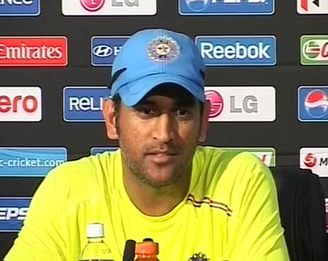 27 सितंबर 2012: तस्वीरों में दिनभर की बड़ी खबरें | पढ़ें