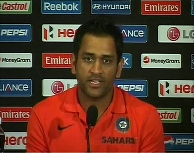 12 सितंबर 2012: तस्वीरों में दिनभर की अहम खबरें | पढ़ें