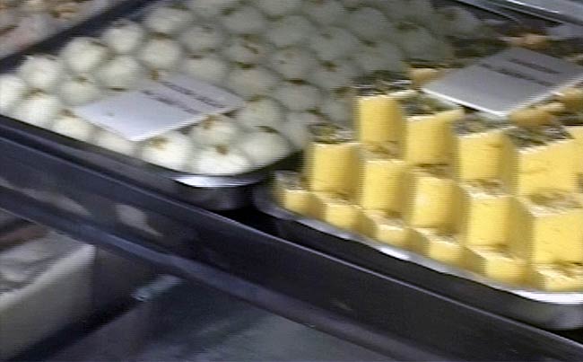 16 सितंबर 2012: तस्वीरों में दिनभर की अहम खबरें | पढ़ें