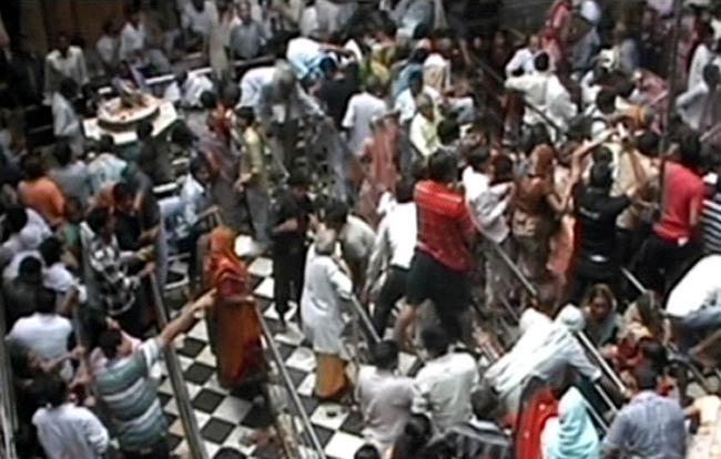 16 सितंबर 2012: तस्वीरों में दिनभर की अहम खबरें | पढ़ें