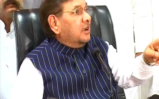 16 सितंबर 2012: तस्वीरों में दिनभर की अहम खबरें | पढ़ें