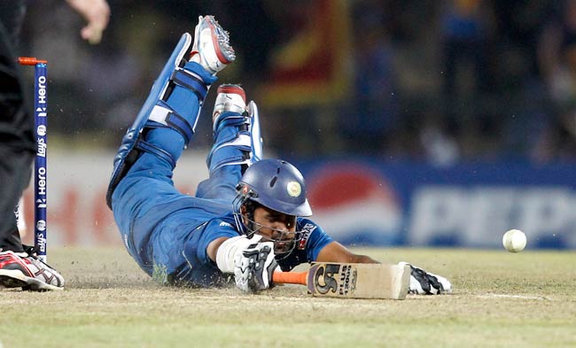 रोमांचक मुकाबले में श्रीलंका ने न्‍यूजीलैंड को हराया