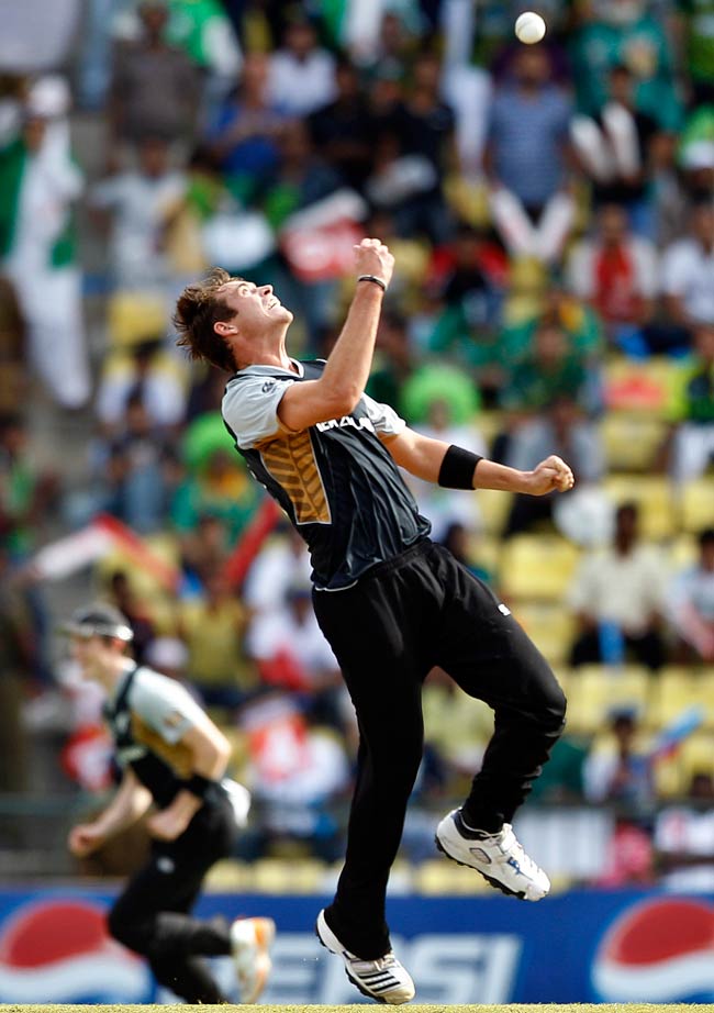 पाकिस्तान ने न्यूजीलैंड को 13 रनों से हराया