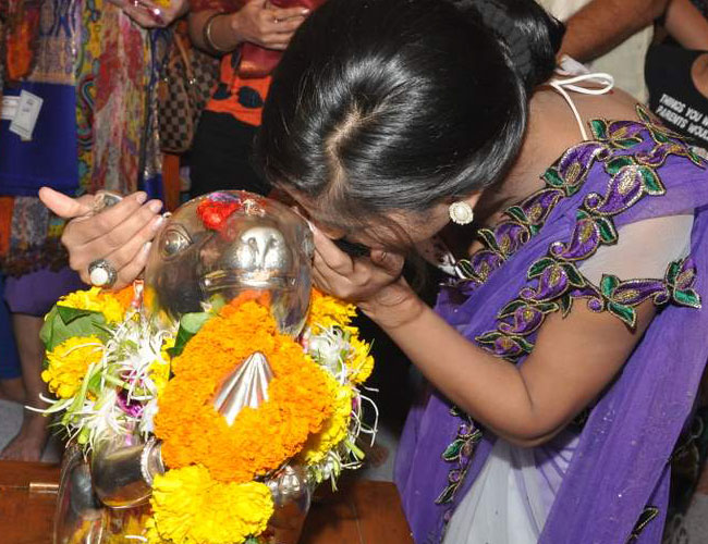 पूनम पांडे का देसी गर्ल अवतार | न्यूड पूनम