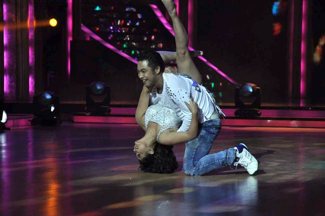 'झलक दिखला जा' सेट पर दिखी रानी की 'झलक' | अनदेखी रानी