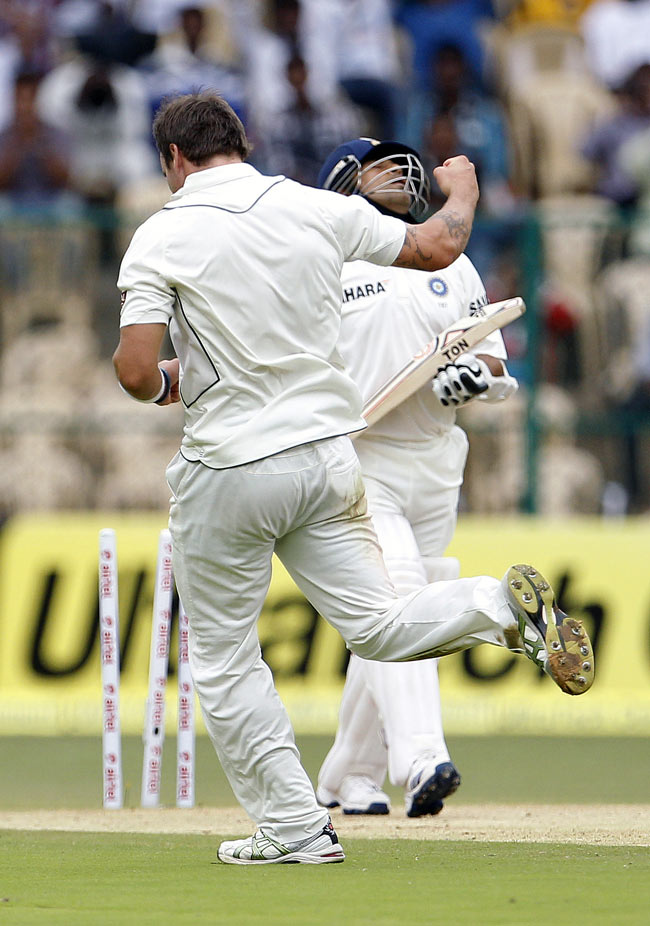 मास्टर ब्लास्टर के क्लीन बोल्ड की 'हैट्रिक' | सचिन पर विशेष