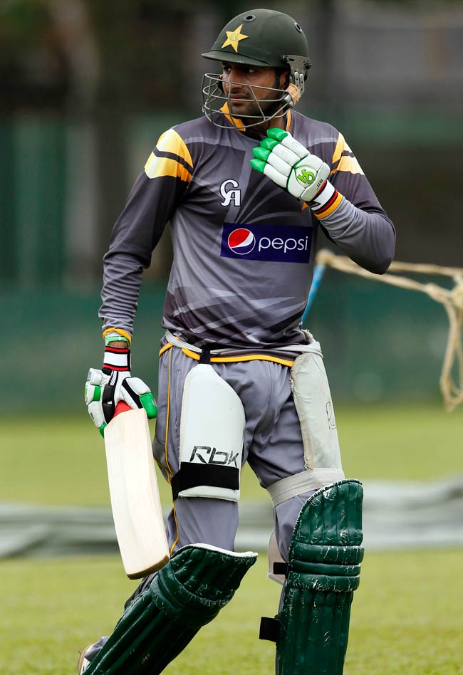 पाक के खिलाफ 'करो या मरो' मैच के लिए तैयार भारत | पढ़ें