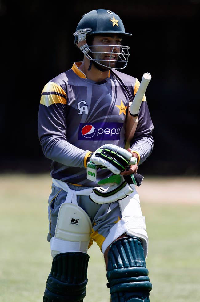 पाक के खिलाफ 'करो या मरो' मैच के लिए तैयार भारत | पढ़ें