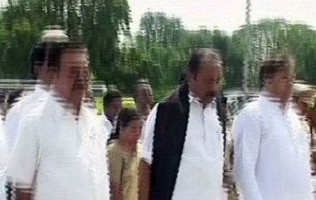 19 सितंबर 2012: तस्वीरों में दिनभर की अहम खबरें | पढ़ें